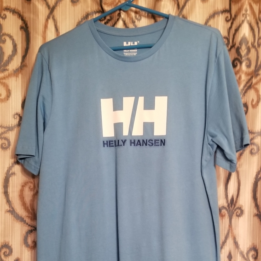 NWOT Helly Hansen short sleeve logo t-shirt